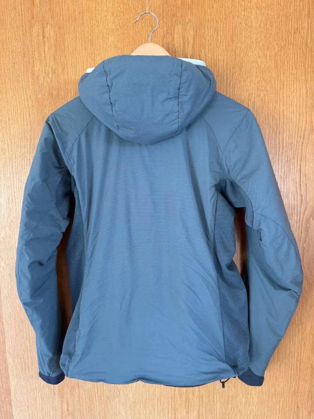 Arc'teryx Atom LT Hoodie - M - Women's - Picture 2 of 9
